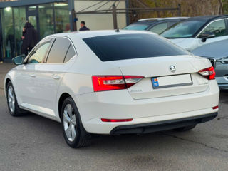 Skoda Superb foto 8