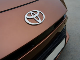 Toyota Camry foto 12