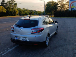 Renault Megane foto 2