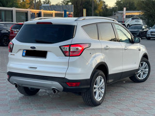 Ford Kuga foto 4