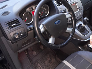 Ford Kuga foto 4