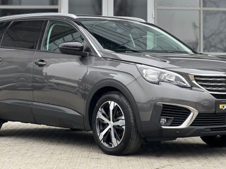 Peugeot 5008 foto 2