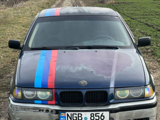 BMW 3 Series foto 4