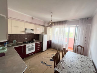 Apartament cu 2 camere, 90 m², Buiucani, Chișinău foto 5