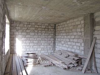 Casă în 2 nivele, varianta gri! 540 m2 + 6 ari teren! foto 9