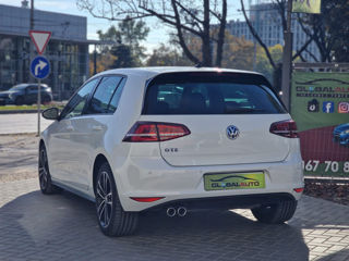 Volkswagen Golf foto 6