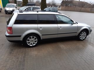 Volkswagen Passat foto 2