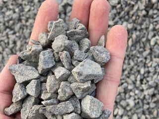 Livram . Nisip, prundis, piatra sparta, pgs, but, cement, scinduri ,meluza. foto 14