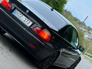 BMW 3 Series Coupe foto 2