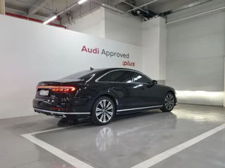 Audi A8 фото 2