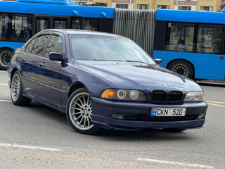 BMW 5 Series foto 8