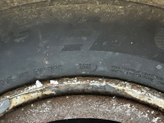 Anvelope cu jante de fier 215/65R16 foto 4