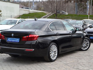 BMW 5 Series foto 2