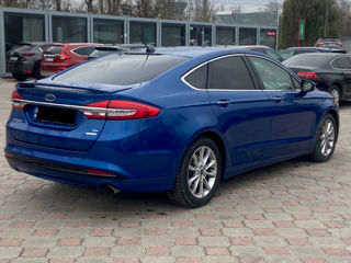 Ford Fusion foto 4