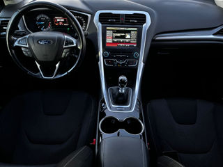 Ford Mondeo foto 5