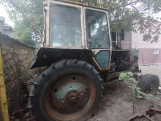 Tractor ЮМЗ-6 foto 2