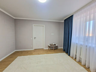 Apartament cu 2 camere, 58 m², Râșcani, Chișinău foto 3