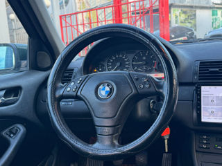 BMW 3 Series foto 8