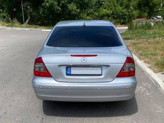 Mercedes E-Class foto 5