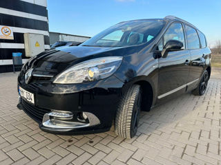 Renault Grand Scenic foto 2