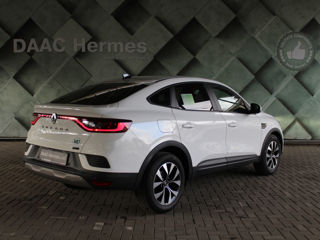 Renault Arkana foto 2
