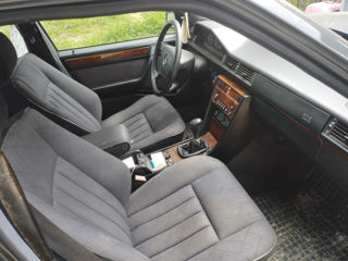 Mercedes Series (W124) foto 5