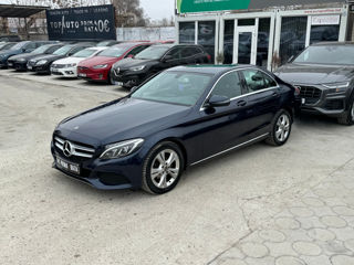 Mercedes C-Class foto 3