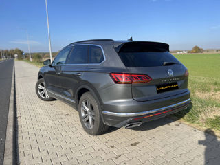 Volkswagen Touareg foto 4