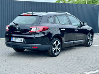 Renault Megane фото 2
