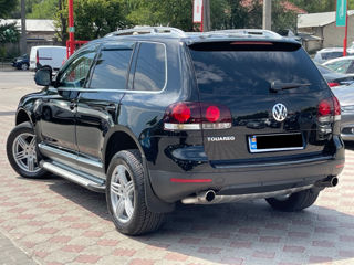 Volkswagen Touareg foto 3