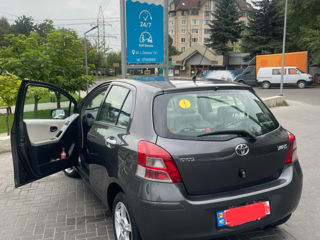 Toyota Yaris foto 3