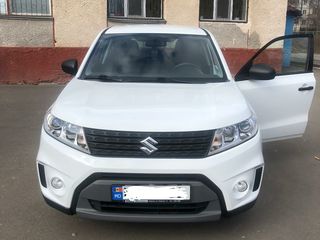 Suzuki Vitara foto 1