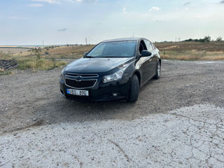 Chevrolet Cruze фото 0