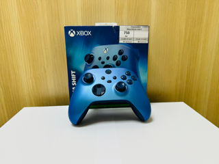 Controller Xbox Aqua Shift, 750 lei