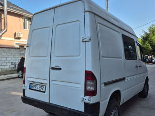 Mercedes Sprinter foto 2
