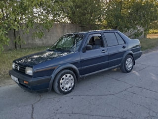 Volkswagen Jetta foto 1