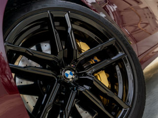 BMW M8 foto 8