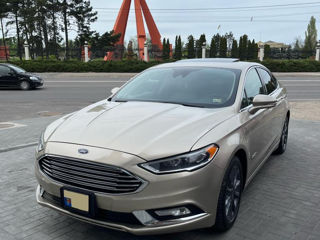 Ford Fusion foto 2