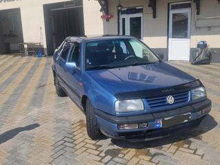 Volkswagen Vento foto 5