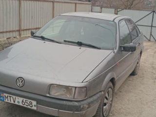 Volkswagen Passat foto 3