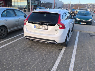 Volvo V60 Cross Country foto 3