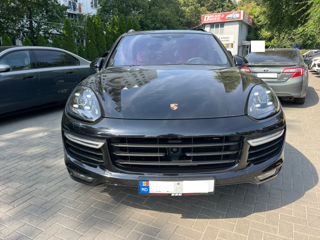 Porsche Cayenne foto 1