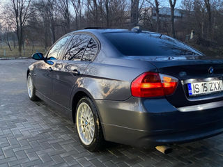 BMW 3 Series foto 6