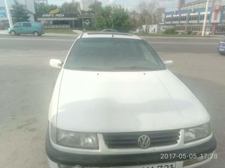 Volkswagen Passat foto 4