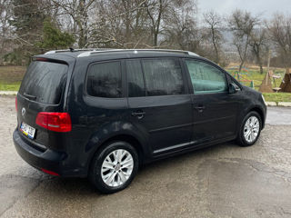 Volkswagen Touran foto 3