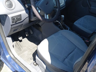 Ford Transit Connect foto 4