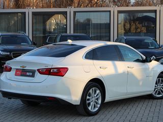 Chevrolet Malibu foto 4