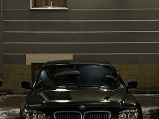 BMW 7 Series foto 2