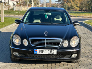 Mercedes E-Class foto 3