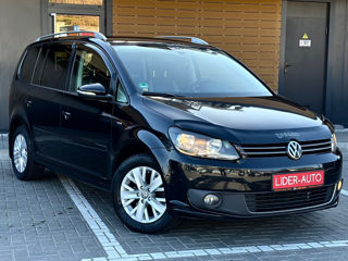 Volkswagen Touran фото 0